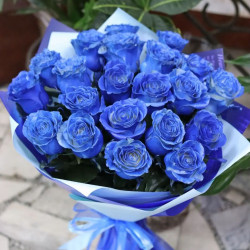 Букет из 21 синей розы